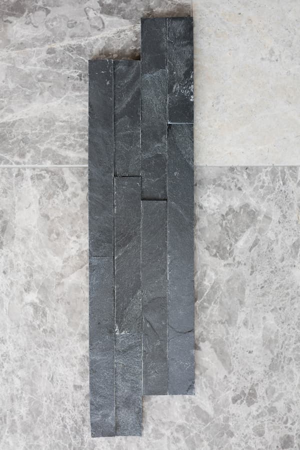 Kamień elewacyjny bez fugi – panel łupkowy typu stackstone